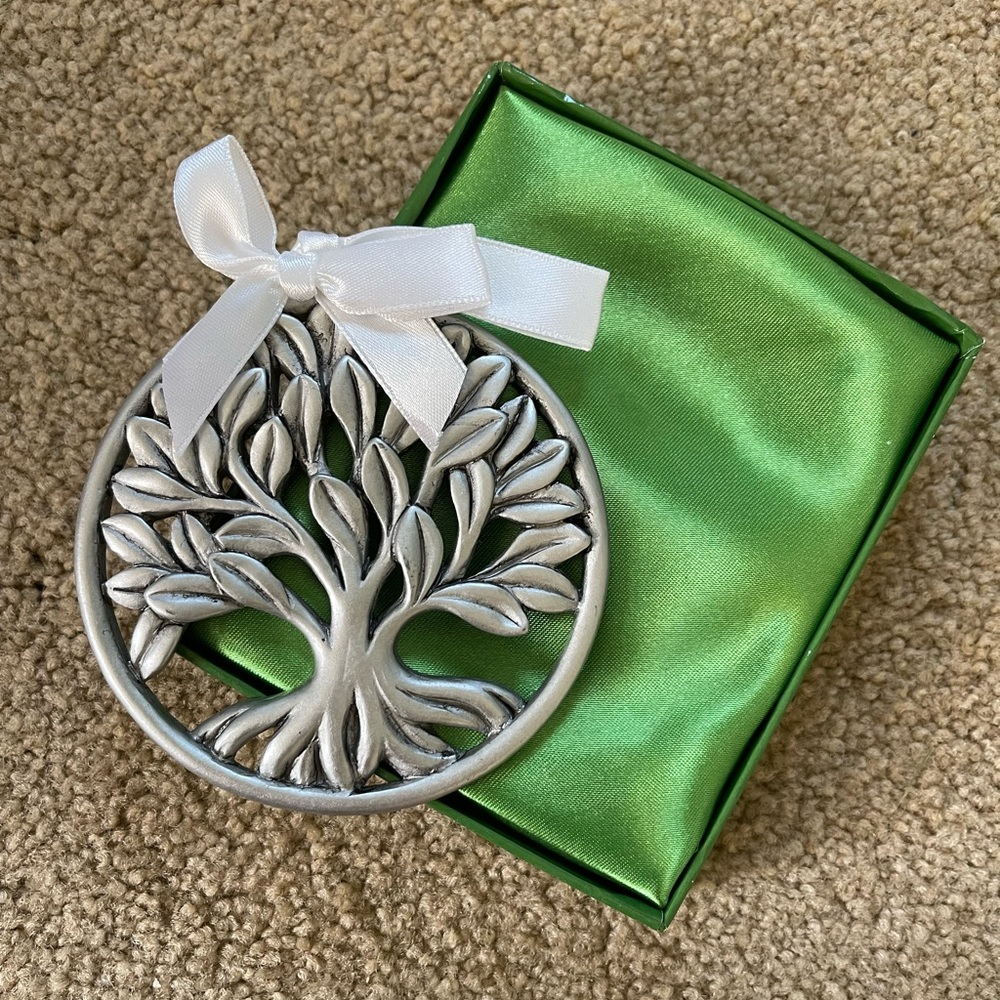 NWT Tree of Life Pewter Finish Hanging Ornament